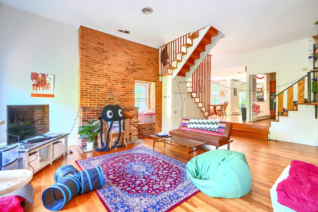 1600 Bolton St Baltimore, MD 21217