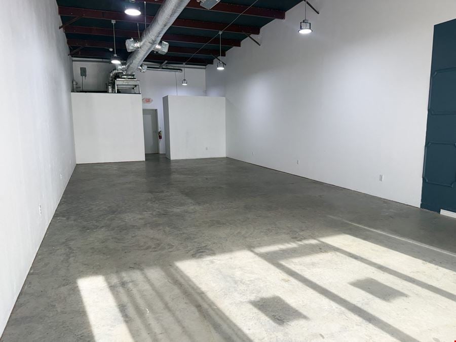 Retail Suites Fronting O'Neal Lane