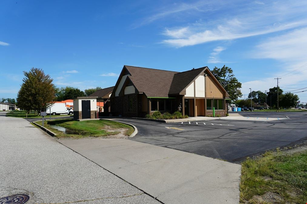 230 N Main St