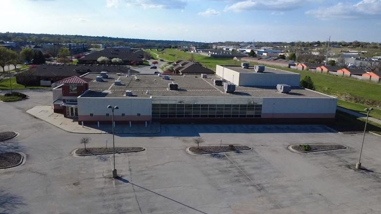 Preview of Industrial space for Rent at 4007 S 145th Plz