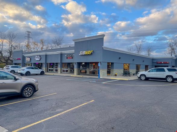 Preview of Retail space for Rent at 1123  E West Maple Rd