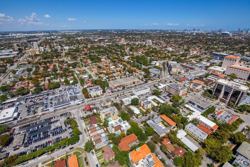 Navarro Gables