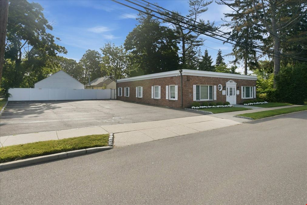 33 Candee Avenue