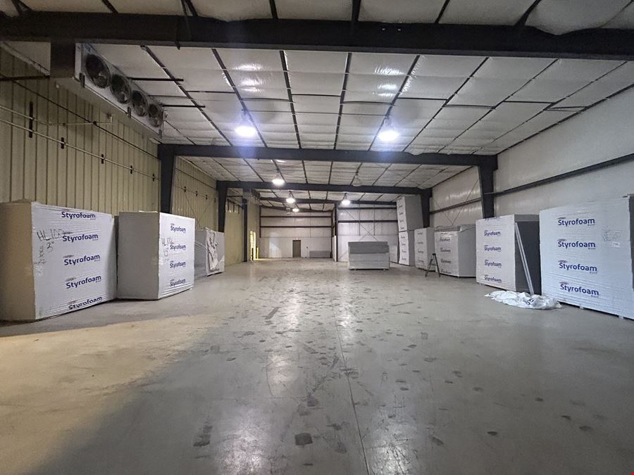 INDUSTRIAL MANUFACTURING & DISTRIBUTION FACILITY