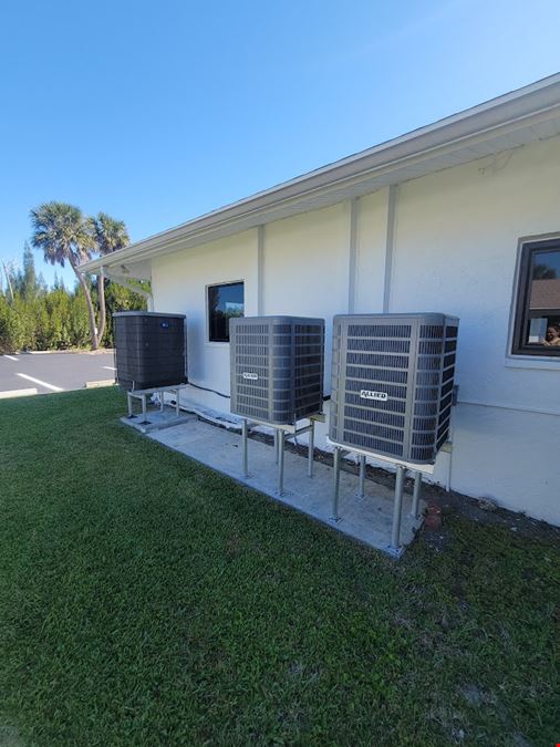 16956 McGregor Blvd Units 1, 4, 5-6, & 7 