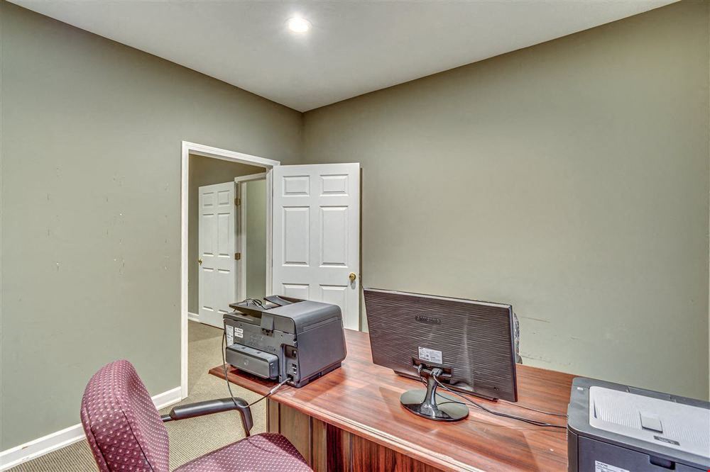 401 Cross Park Drive, Suite B
