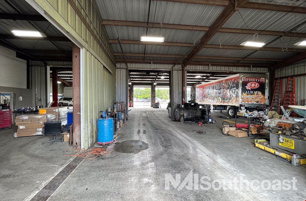 Warehouse With Outdoor Storage