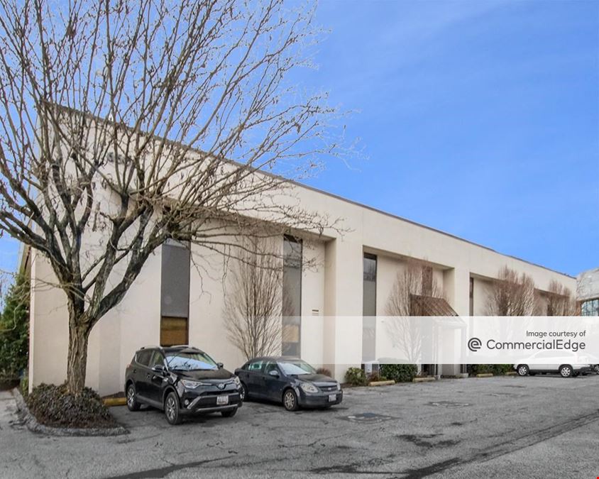 660 Kenilworth Drive