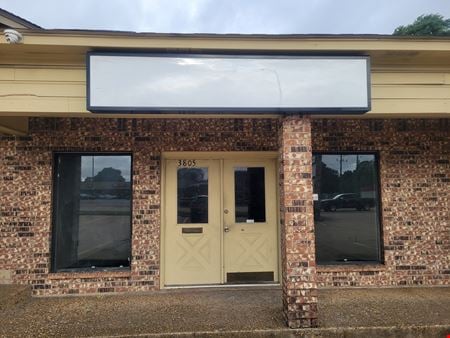 Preview of Retail space for Rent at 3805 North State Line Avenue