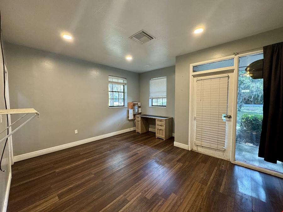 Flex Building With Four Motorized Roll-Up Doors – Micanopy