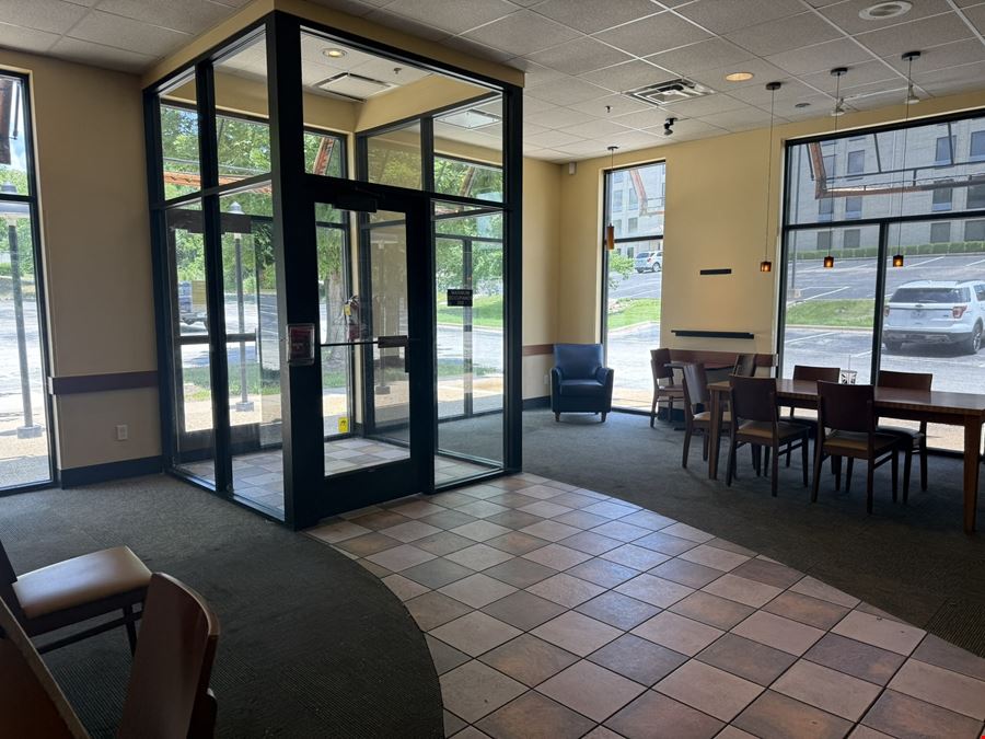 RESTAURANT FOR SALE OR LEASE IN BRANSON