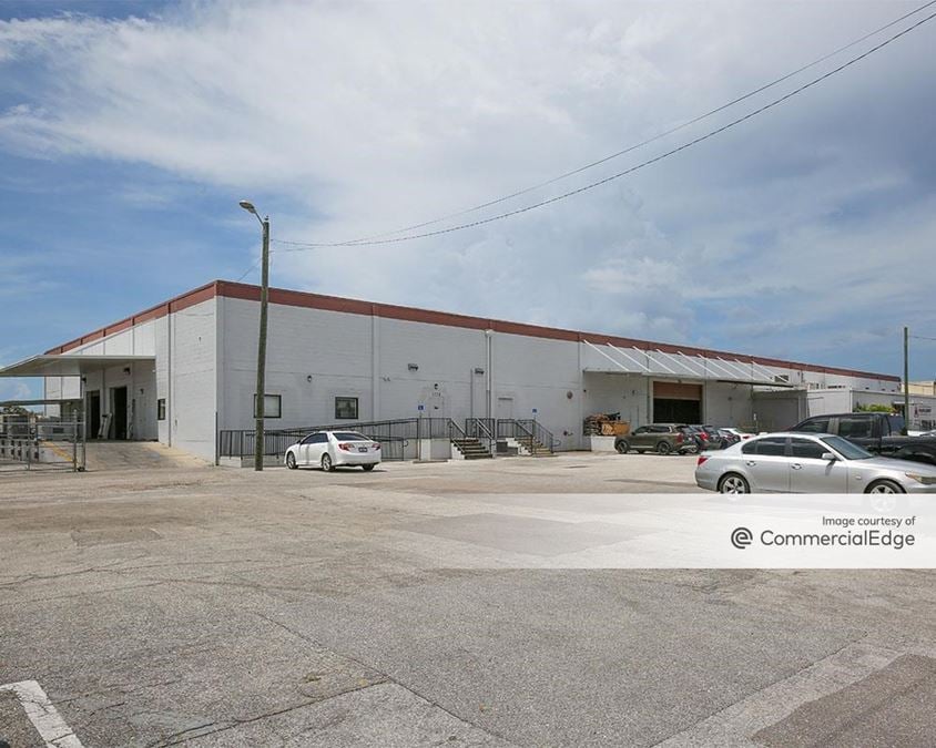 5128-5136 W Clifton St
