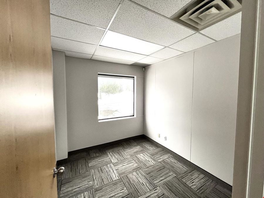 6 Gurdwara Road, Ottawa, ON - Office space for lease