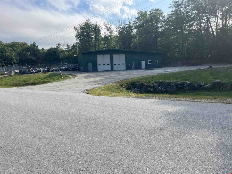 Commercial and Residential Zoned Building in Andover