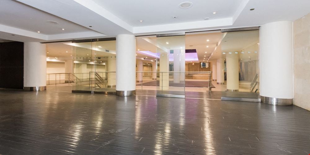 440 W. Randolph, Chicago, IL 60606