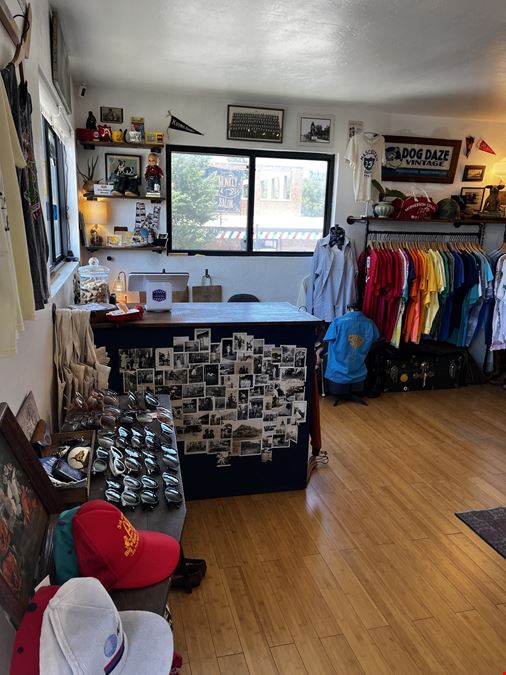 1630 N Blackwelder Ave Suite 3
