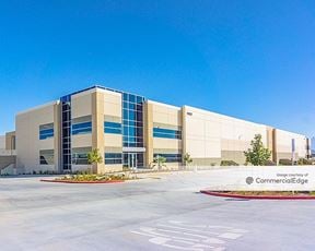 LogistiCenter at Park Meridian