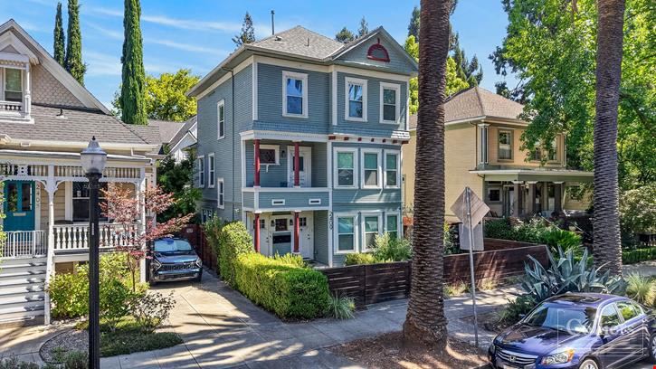 2409 I Street | 3 Units