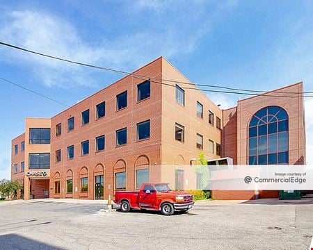 Preview of Office space for Rent at 111 E Court St