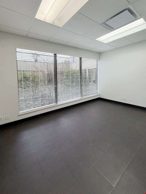 Unit 214 145 15th Street West