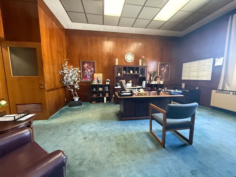 49,044 SF Industrial Building
