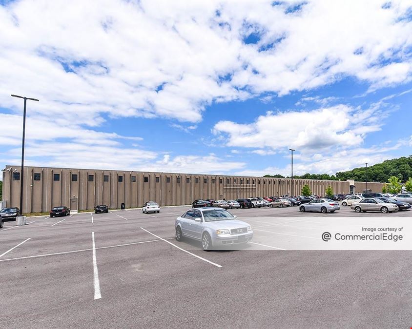 2250 Roswell Drive