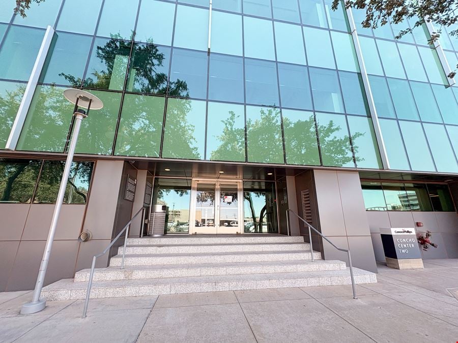 600 West Illinois Avenue