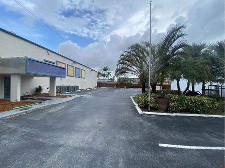 Preview of commercial space at 2055 Liberty Street