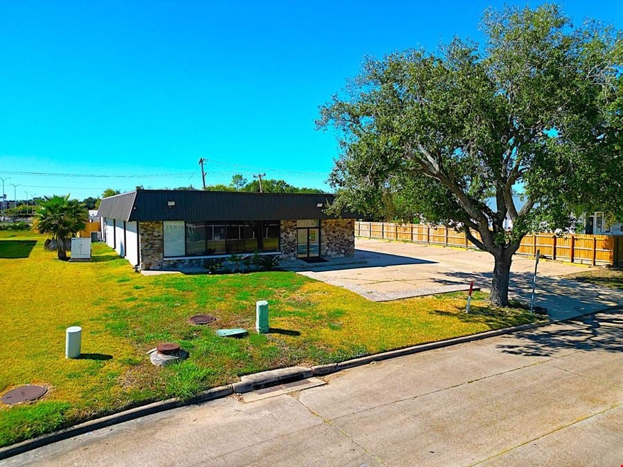 16628 Sea Lark Rd