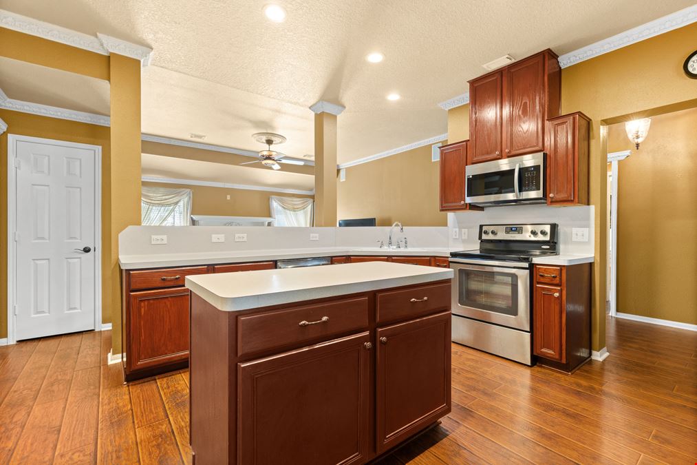 Mixed-Use Property For Sale | Residential Home + Workshop on Spacious Acreage