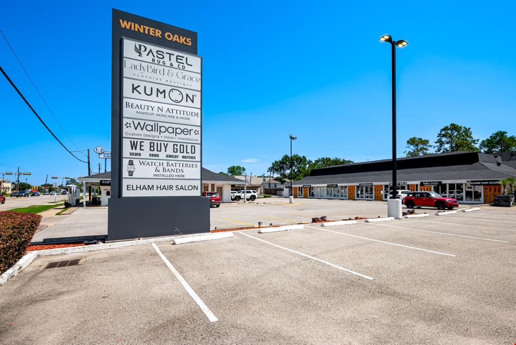 Winter Oaks Shopping Center 