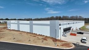 ± 111,488 SF MANUFACTURING BUILDING