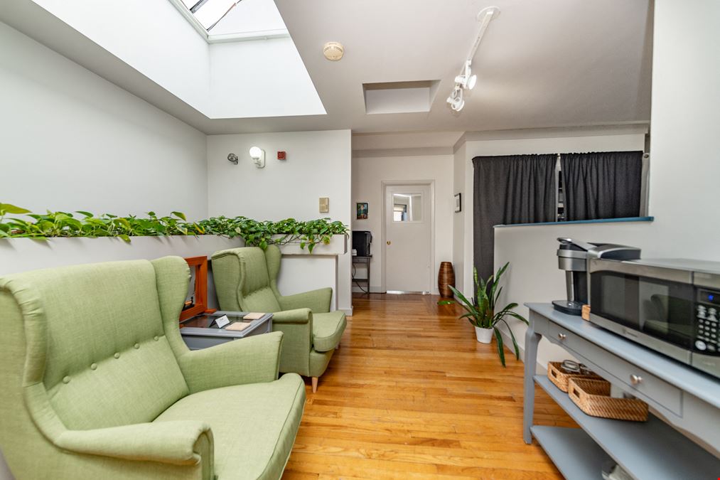 297 Newbury Street