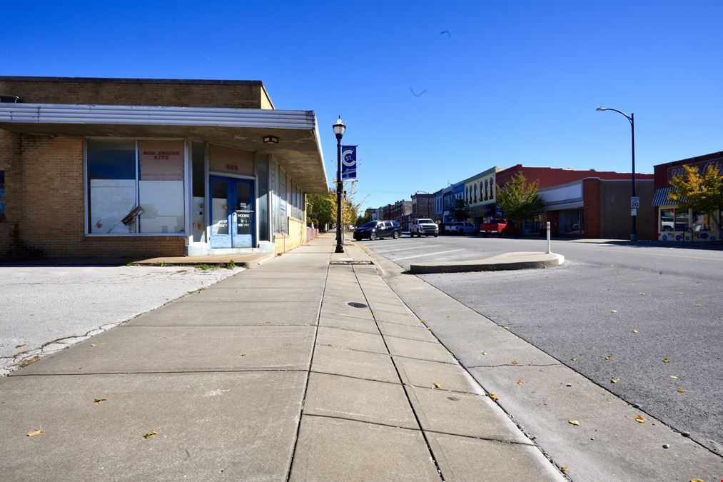 7,254 SF Warehouse / Retail Building For Sale or For Lease on Historic Commercial Street