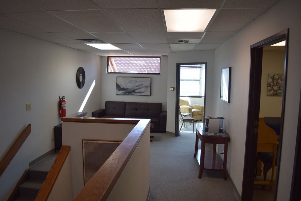 898 SF office suite for lease