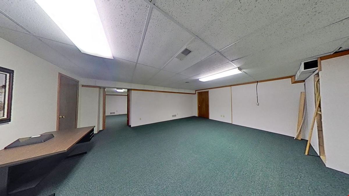 Professional Office Suite on West Saginaw near Lansing Mall