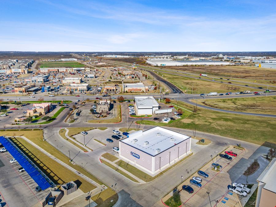Superior Outfitters: 15-Year Net Lease