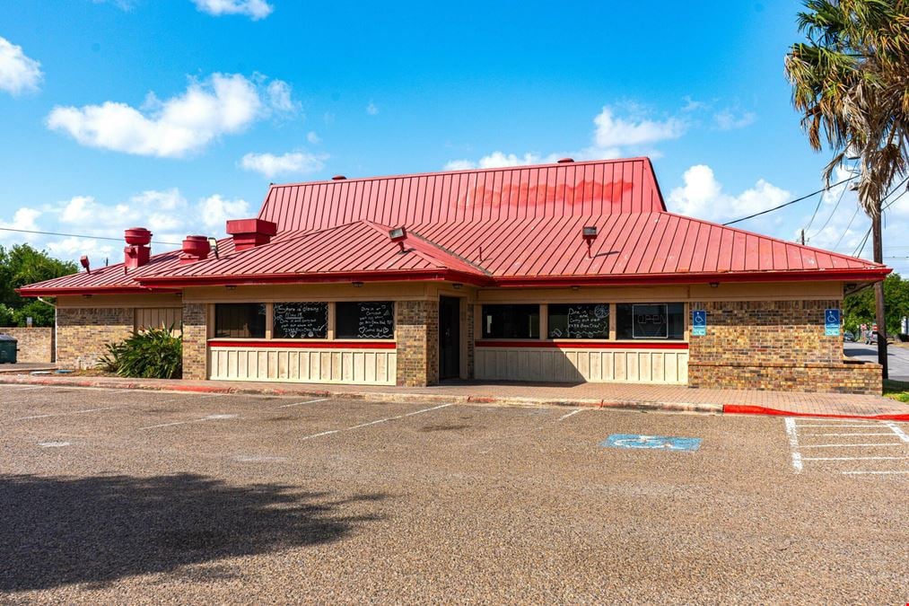 3,116 SF | Former Pizza-Hut | For Sale | 0.49 ± AC | Brownsville, TX
