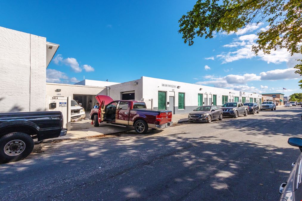 Lake Worth Small Bay Industrial Assemblage