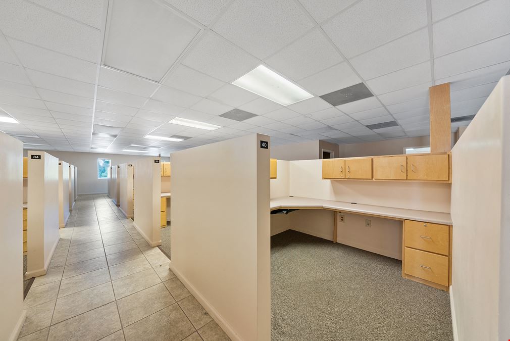 16,000 SF Former Government Office Building - Tyndall Parkway