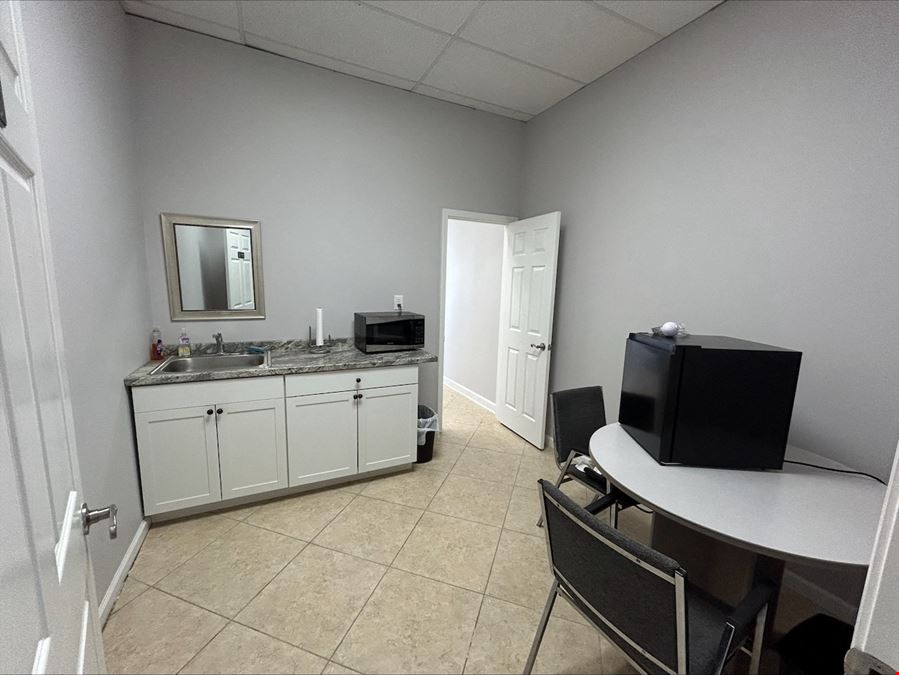4824 Highway 17 Byp S