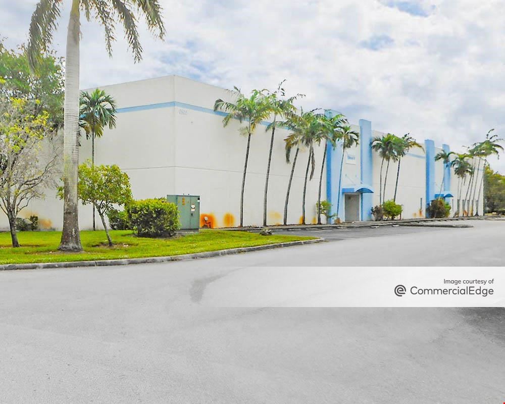 10800 & 10810 NW 92nd Terrace