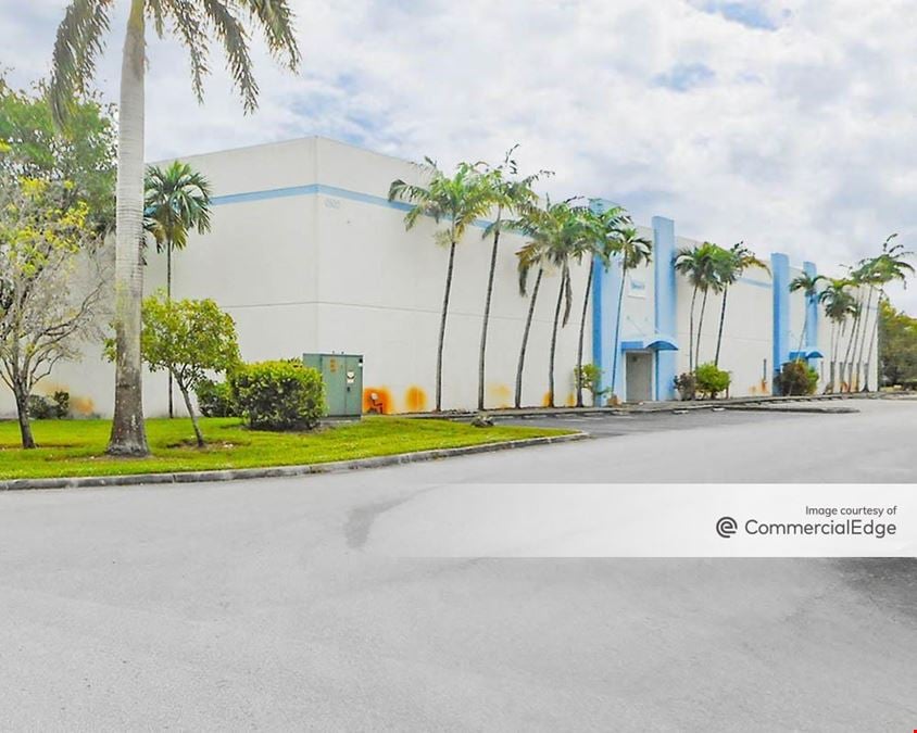 10800 & 10810 NW 92nd Terrace