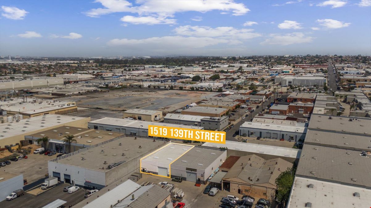 "Unlock Your Storage Solutions in Gardena: Prime Warehouse Space Available Now!"