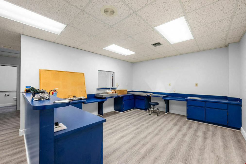 Hillmoor Professional Plaza- A102
