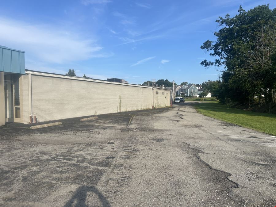 For Lease/Sale | 23,500 SF Flex Space in Latrobe