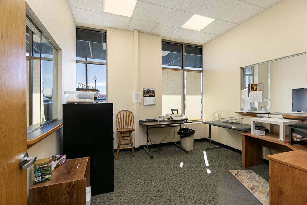 OFFICE FOR SALE ON THE DOWNTOWN SQUARE IN STOCKTON MO