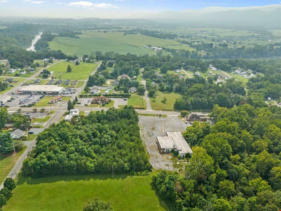 4.5 ACRE COMMERCIAL PARCEL IN THE TOWN OF SHENANDOAH