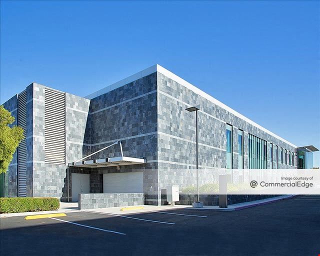 Torrey Ridge Science Center - Building 3