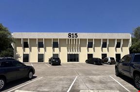 815 Trailwood Dr | Office